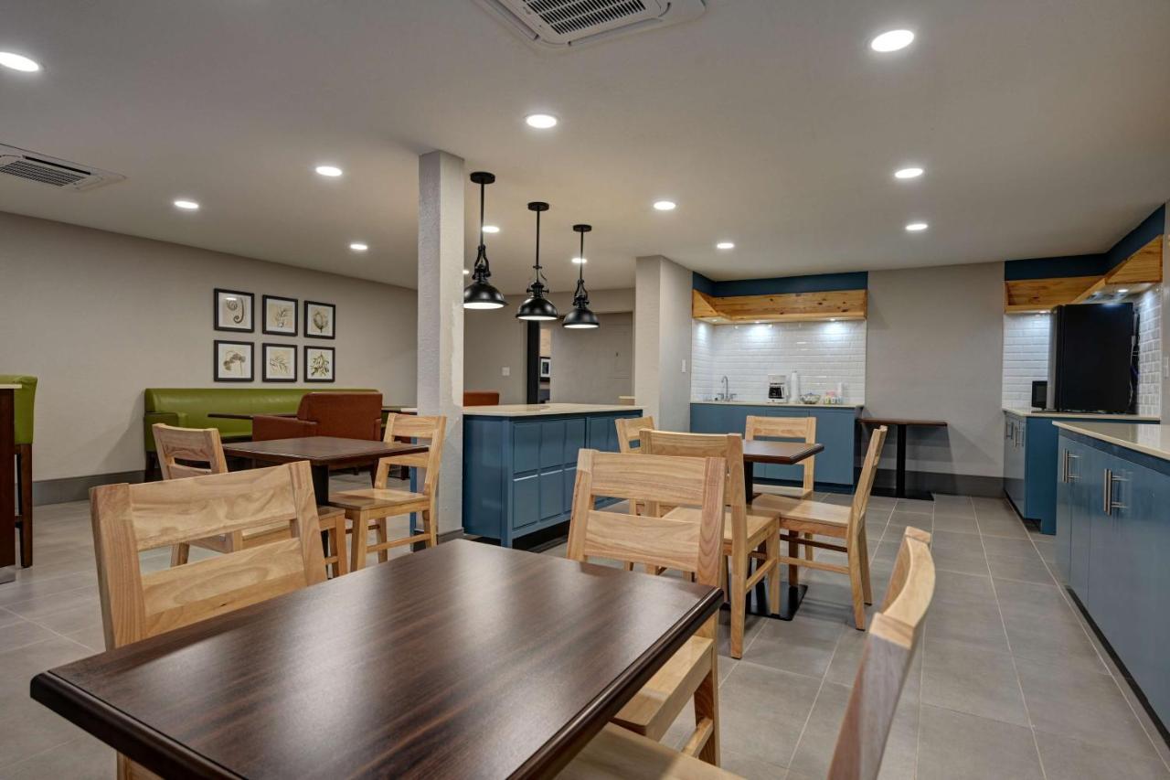 Country Inn & Suites By Radisson, Pierre, Sd Esterno foto